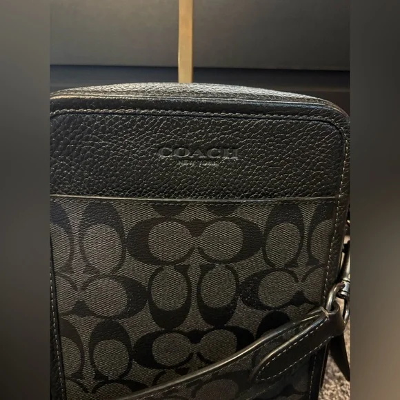 COACH SULLIVAN CROSSBODY IN SIGNATURE CANVAS - Picture 6 of 15